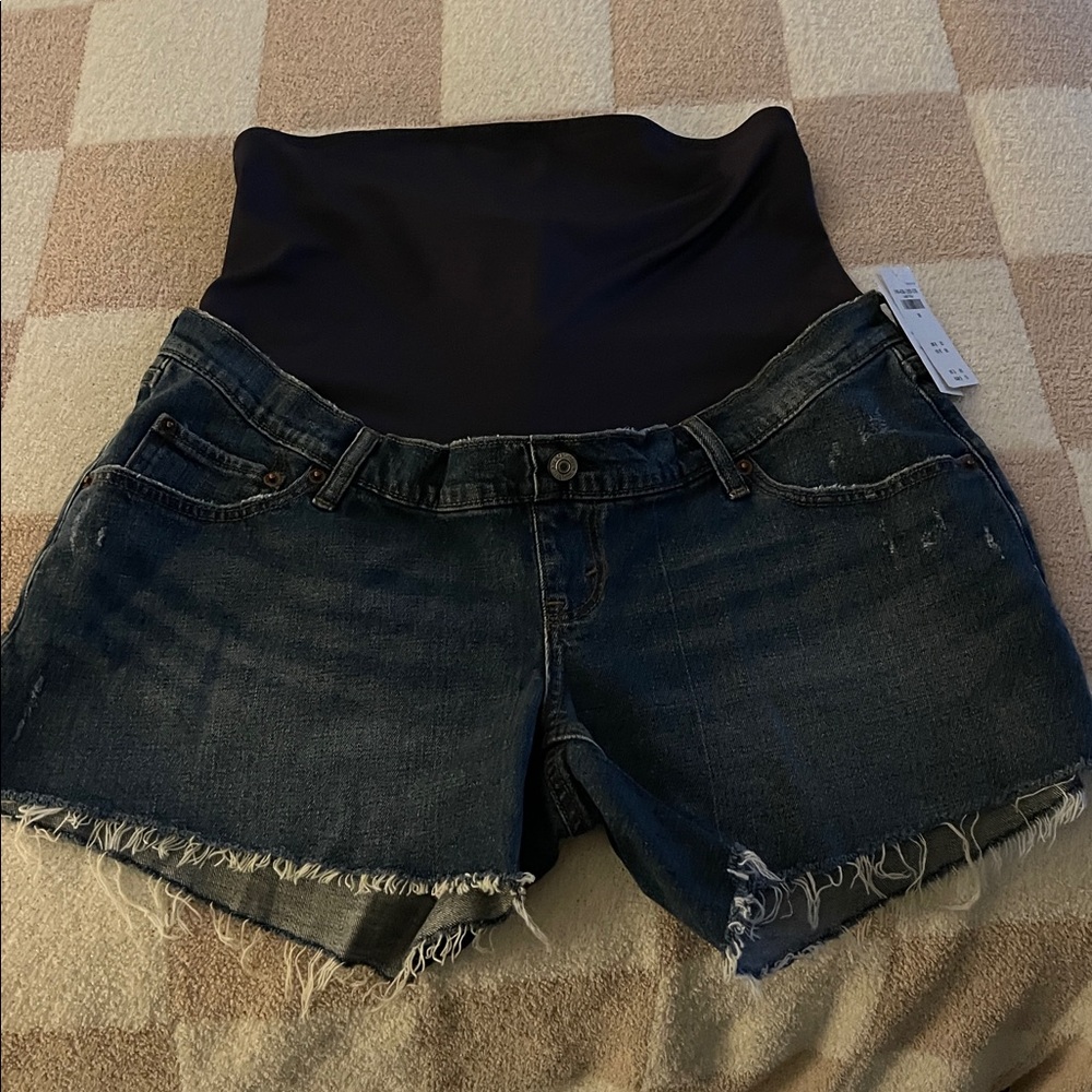 Abercrombie Maternity The 4” Mom Short NWT